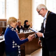 2025_04_24_Predavani_Diplomu_U3V_Stela_Kasperanova_Rektor_diplom_40_017